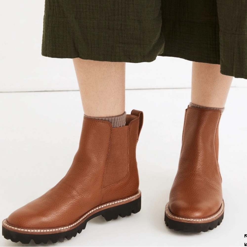 NEVER WORN Madewell the citywalk lugsole chelsea boot in leather